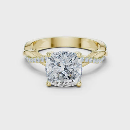 Sylvette Diamond Ring