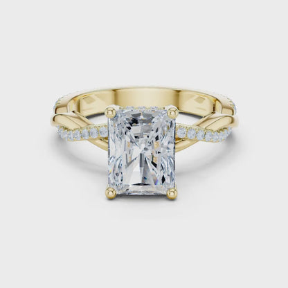 Radenova Diamond Ring
