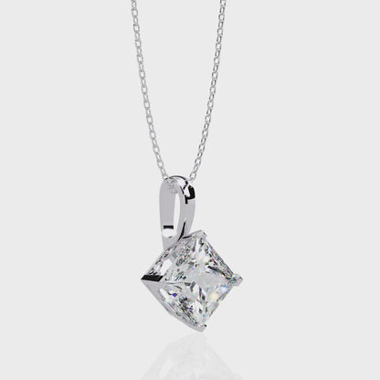 Kite Vertex Diamond Pendant